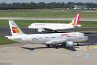 EC-KOH @ EDDL - Taxiing with A-AIPU - by Günter Reichwein