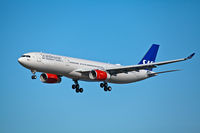LN-RKS @ CPH - Copenhagen 2.10.15 - by leo larsen
