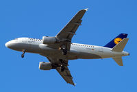 D-AILR @ EGLL - Airbus A319-114 [0723] (Lufthansa) Home~G 30/04/2015. On approach 27R