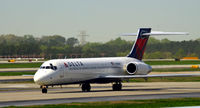 N927AT @ KATL - Taxi Atlanta - by Ronald Barker