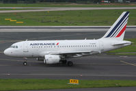 F-GUGC @ EDDL - Taxiing - by Günter Reichwein