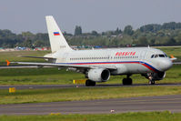 EI-EYM @ EDDL - Taxiing to rwy 23L - by Günter Reichwein