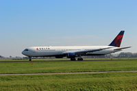 N840MH @ EHAM - Schiphol, Polderbaan, taking off - by Jan Bekker