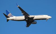 N76269 @ MCO - United - by Florida Metal