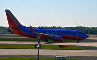 N740SW @ KATL - Taxi Atlanta - by Ronald Barker
