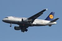 D-AILS @ EDDF - Inbound traffic for rwy 25R.... - by Holger Zengler