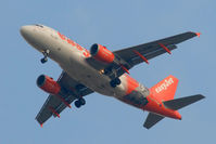 G-EZBI @ LFPG - landing to CDG - by Photoplanes