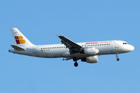 EC-LLE @ EGLL - Airbus A320-214 [1119] (Iberia Express) Home~G 07/06/2015. On approach 27L. - by Ray Barber