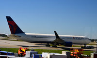 N1609 @ KATL - Towed Atlanta - by Ronald Barker