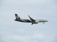 ZK-OXI @ NZAA - short finals - by magnaman