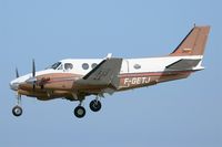 F-GETJ @ LFRB - Beech E90 King Air, On final rwy 25L, Brest-Bretagne Airport (LFRB-BES) - by Yves-Q