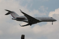 HB-JRI @ LFPB - at Le Bourget - by B777juju