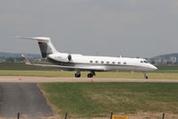 D-ABMW @ LFPB - at Le Bourget - by B777juju