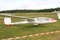 OO-ZWM @ EBBT - In June 2010 was a small fly-in at Brasschaat, where some gliders were present - by lkuipers