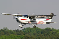 N285LP @ KPDK - Cessna 182T Skylane [182-81285] Atlanta-Dekalb Peachtree~N 21/04/2010 - by Ray Barber