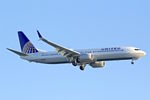 N62889 @ BOS - 2015 Boeing B737-924(ER), c/n: 42193 of United at Boston Logan - by Terry Fletcher