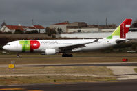 CS-TOO @ LPPT - Taxiing - by micka2b