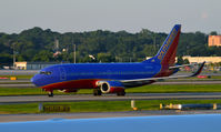 N379SW @ KATL - Taxi Atlanta - by Ronald Barker