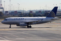N855UA @ KEWR - Taxiing - by micka2b