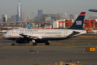 N673AW @ KEWR - Taxiing - by micka2b