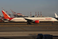 VT-ALK @ KEWR - Take off - by micka2b
