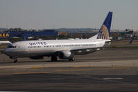 N69810 @ KEWR - Taxiing - by micka2b