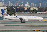 N69818 @ KLAX - Boeing 737-900ER