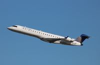 N796SK @ KLAX - CL-600-2C10