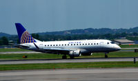 N637RW @ KDCA - Landing National - by Ronald Barker