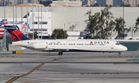 N955AT @ KLAX - Boeing 717-200 - by Mark Pasqualino