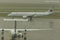 C-FHKS @ CYVR - Taxiing for take-off - by Remi Farvacque