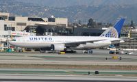 N213UA @ KLAX - Boeing 777-200