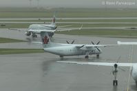 C-GEWQ @ CYVR - Taxiing for take-off - by Remi Farvacque