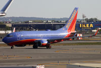 N922WN @ KEWR - Taxiing - by micka2b