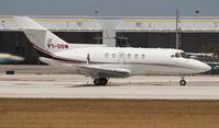 PT-OSW @ FLL - Hawker 800 - by Florida Metal