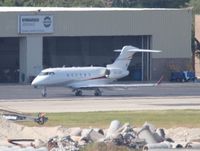 VP-CDV @ FLL - Challenger 300 - by Florida Metal