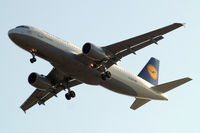 D-AIZA @ EGLL - Airbus A320-214 [4097] (Lufthansa) Home~G 15/05/2010. On approach 27R. - by Ray Barber