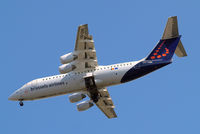OO-DWI @ EGLL - BAe 146-RJ100 [E3342] (Brussels Airlines) Home~G 15/05/2010. On approach 27R.