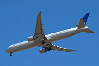 N66057 @ EGLL - Boeing 767-424ER [29452] (Continental Airlines) Home~G 15/05/2010. On approach 27R.