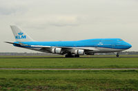 PH-BFT @ EHAM - Schiphol, Polderbaan - by Jan Bekker