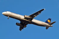 D-AIRX @ EGLL - Airbus A321-131 [0887] (Lufthansa) Home~G 04/03/2015. On approach 27R.