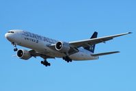 N76021 @ LLBG - On final approach to runway 12, fly in from Newark, USA. - by ikeharel