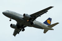 D-AIBC @ EGLL - Airbus A319-112 [4332] (Lufthansa) Home~G 21/08/2014. On approach 27R.