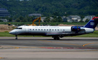 N431AW @ KDCA - Landing National - by Ronald Barker