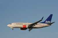 HB-JJA @ EKCH - About to land rw 22L - by Erik Oxtorp