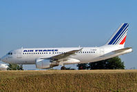F-GRXF @ LFPG - Airbus A319-111 [1938] (Air France) Paris-Charles De Gaulle~F 24/07/2004