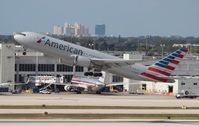 N376AN @ MIA - American