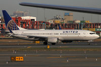 N17244 @ KEWR - Taxiing - by micka2b