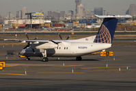 N358PH @ KEWR - Taxiing - by micka2b