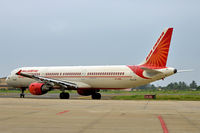 VT-PPD @ VOCB - Taxiing out for departure from rwy 05. - by Arjun Sarup